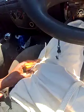 Snapshot of master26g chatting on February 12, 8:03 am master26g online show from February 12, 8:03 am