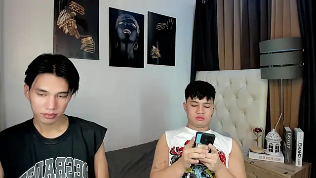 Snapshot of NhicolasClyde chatting on September 9, 6:12 am NhicolasClyde online show from September 9, 6:12 am