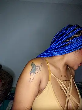 Queen Amara online show from March 19, 4:23 am