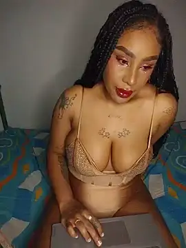 Queen Amara online show from May 24, 4:01 am