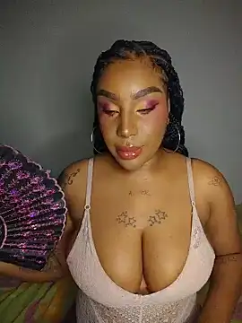 Queen Amara online show from July 5, 4:06 am