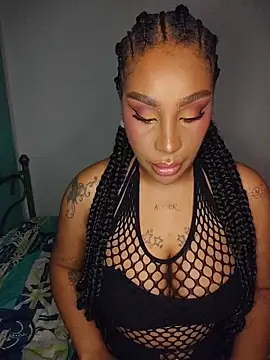 Queen Amara online show from May 29, 3:45 am