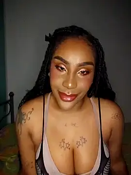 Queen Amara online show from May 11, 3:52 am