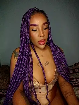 Queen Amara online show from December 4, 3:27 am