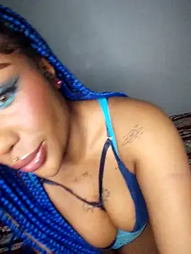 Queen Amara online show from April 5, 3:35 am