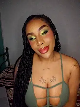 Queen Amara online show from May 9, 3:43 am