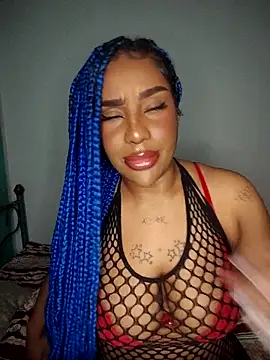 Queen Amara online show from April 3, 3:24 am