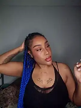 Queen Amara online show from April 2, 3:35 am