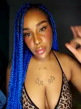 Queen Amara online show from March 18, 4:15 am