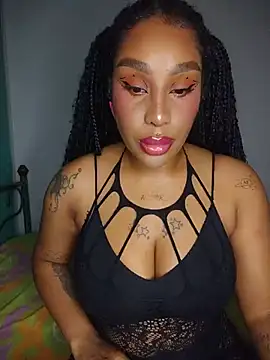 Queen Amara online show from May 25, 4:01 am