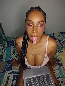 Queen Amara online show from May 28, 4:09 am