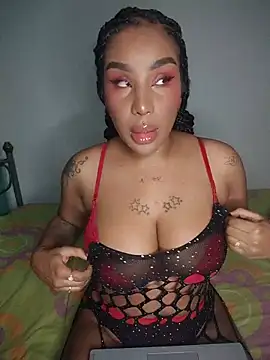 Queen Amara online show from July 8, 4:35 am