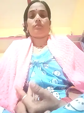 Snapshot of Hot-kal93 chatting on November 3, 8:45 pm Hot-kal93 online show from November 3, 8:45 pm