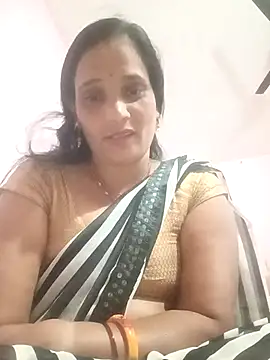 Snapshot of Hot-kal93 chatting on October 8, 9:44 am Hot-kal93 online show from October 8, 9:44 am