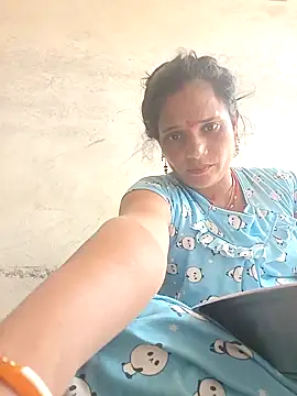 Snapshot of Hot-kal93 chatting on September 19, 7:01 am Hot-kal93 online show from September 19, 7:01 am