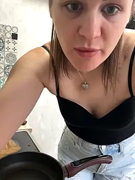 Snapshot of Risky-Flower chatting on September 21, 1:27 pm Risky-Flower online show from September 21, 1:27 pm