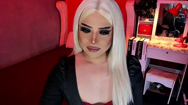 Snapshot of gordeushotcummer chatting on October 31, 9:11 pm gordeushotcummer online show from October 31, 9:11 pm