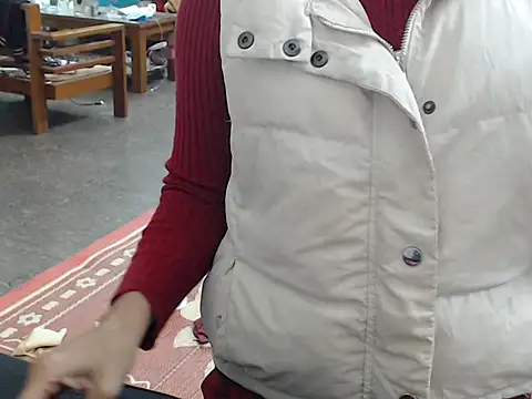 Ami 8x online show from November 30, 2:18 pm