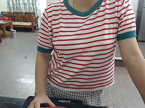 Ami 8x online show from November 8, 1:36 pm