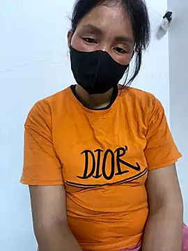 Snapshot of -Lynh-xinh chatting on September 29, 8:54 am -Lynh-xinh online show from September 29, 8:54 am