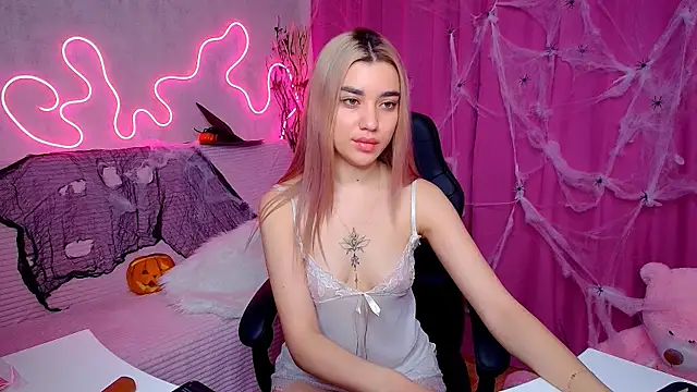 MaryamXSX online show from October 26, 12:55 am