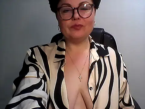 EllaLove2277 online show from February 26, 6:35 am