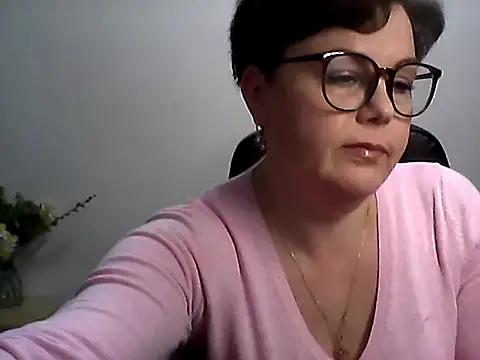 EllaLove2277 online show from April 24, 5:42 am