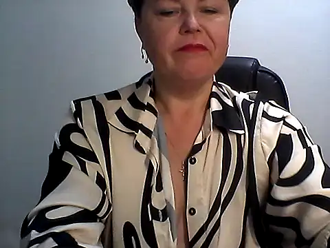 EllaLove2277 online show from October 19, 5:10 am