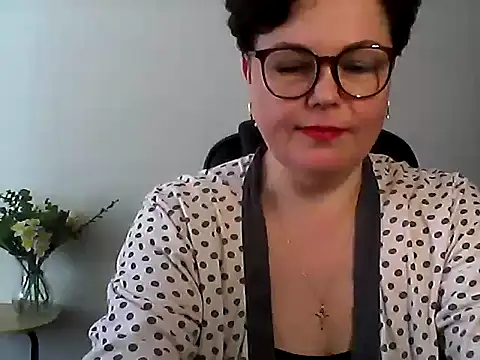 EllaLove2277 online show from April 15, 9:37 am