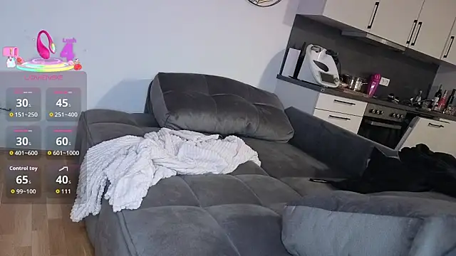 Lyra XX online show from March 11, 8:03 pm