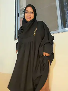 Snapshot of SpicykhalifaX chatting on June 3, 5:39 pm SpicykhalifaX online show from June 3, 5:39 pm
