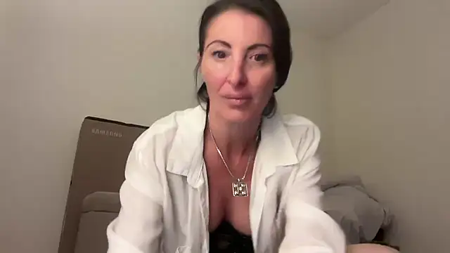 NurseStephania online show from October 19, 3:31 am