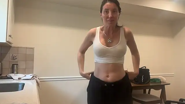 NurseStephania online show from November 9, 4:33 pm