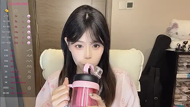 Koi-00 online show from November 5, 3:59 pm