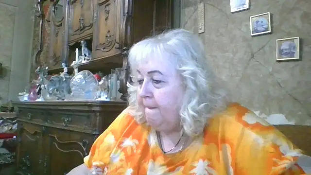 Snapshot of Lala-Love56 chatting on June 20, 6:02 pm Lala-Love56 online show from June 20, 6:02 pm