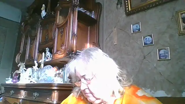 Snapshot of Lala-Love56 chatting on June 17, 4:56 am Lala-Love56 online show from June 17, 4:56 am