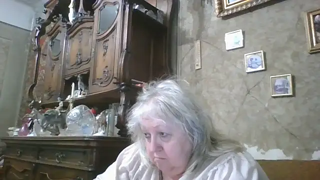 Snapshot of Lala-Love56 chatting on July 3, 6:25 pm Lala-Love56 online show from July 3, 6:25 pm