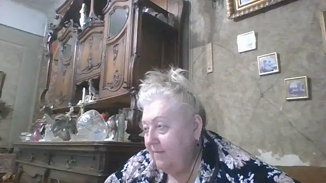 Snapshot of Lala-Love56 chatting on July 17, 9:01 pm Lala-Love56 online show from July 17, 9:01 pm