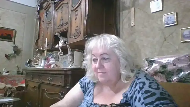 Lala-Love56 online show from September 23, 7:10 pm