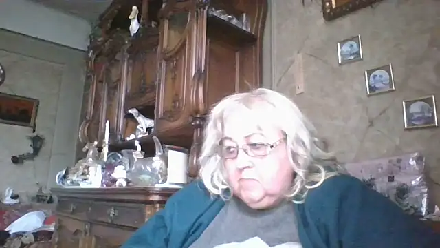 Lala-Love56 online show from October 5, 11:45 am