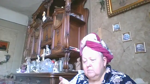 Snapshot of Lala-Love56 chatting on July 12, 8:37 am Lala-Love56 online show from July 12, 8:37 am