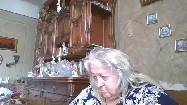 Snapshot of Lala-Love56 chatting on July 13, 1:32 pm Lala-Love56 online show from July 13, 1:32 pm