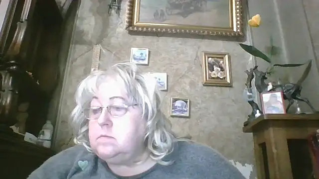 Lala-Love56 online show from March 6, 10:27 pm