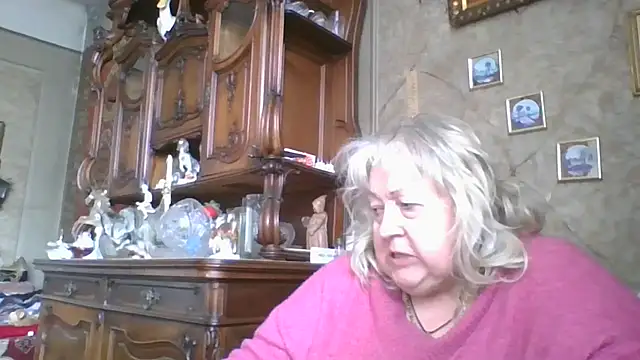 Snapshot of Lala-Love56 chatting on June 7, 11:59 am Lala-Love56 online show from June 7, 11:59 am
