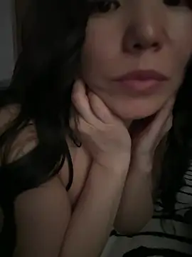 Snapshot of Grace7sugar chatting on February 24, 4:13 am Grace7sugar online show from February 24, 4:13 am