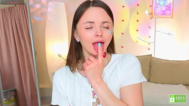 OliviaKis  online show from March 29, 7:43 am