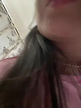 amberbakee online show from October 30, 1:42 pm