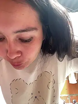 Snapshot of amberbakee chatting on February 25, 3:23 pm amberbakee online show from February 25, 3:23 pm