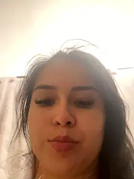 Snapshot of amberbakee chatting on December 20, 2:42 pm amberbakee online show from December 20, 2:42 pm