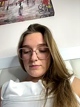 Bellatrisssaa online show from November 12, 2:10 pm